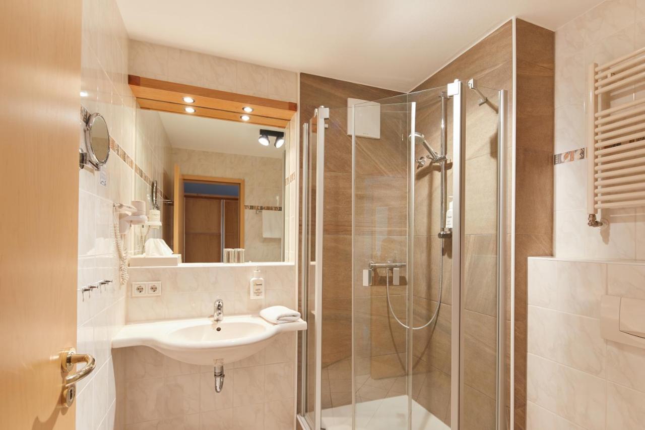 Hotel Sonneck Knüllwald Εξωτερικό φωτογραφία